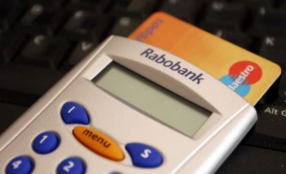 Rabo_bank_credit_card_pinnen